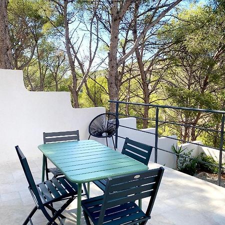 Appartement Au Calme, Calanque Des Figuieres 앙수에-라-레돈느 외부 사진