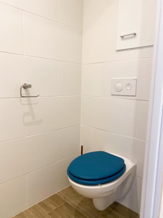 Appartement Au Calme, Calanque Des Figuieres 앙수에-라-레돈느 외부 사진