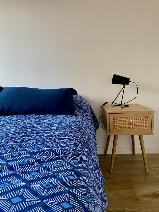 Appartement Au Calme, Calanque Des Figuieres 앙수에-라-레돈느 외부 사진